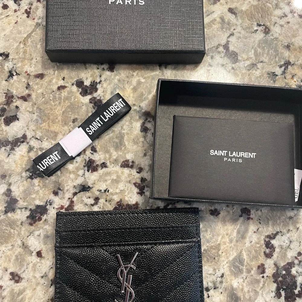 Saint Laurent Black Quilted Chevron Leather Card Case with Silver YSL Logo - Picture 2 of 6